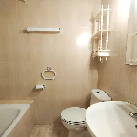 Spacious 4 Bedroom With Parking In Town Centre, * Nerja