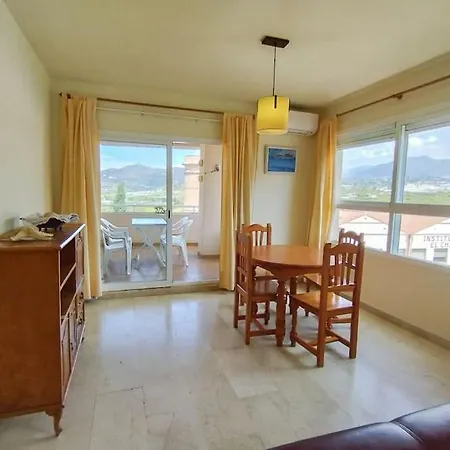 Spacious 4 Bedroom With Parking In Town Centre, Nerja
